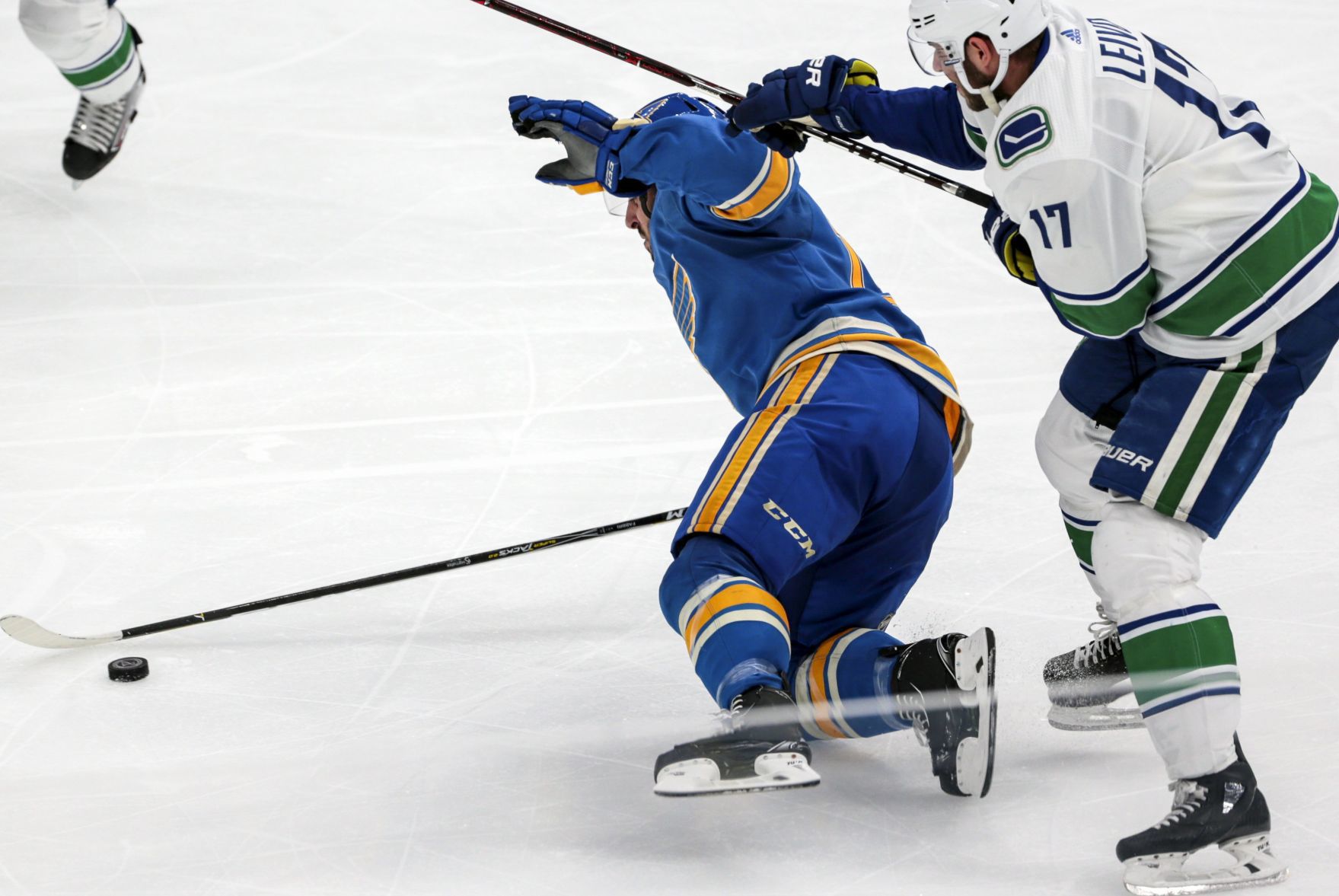St. Louis Blues end it against the Canucks